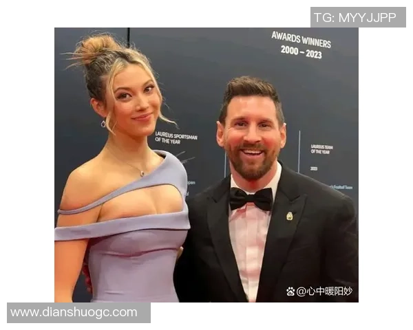 足球明星与女星同框瞬间揭秘魅力背后的故事与友谊