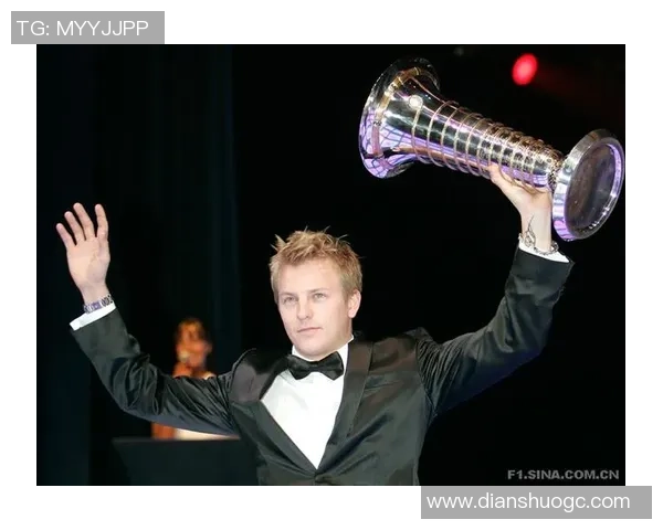 重庆网球队在钻石联赛中的默契配合展现出强大实力与团队精神